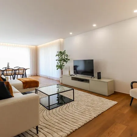 Viana'S Heart - Spacious Modern Ap. Near City Center Viana do Castelo Exterior photo