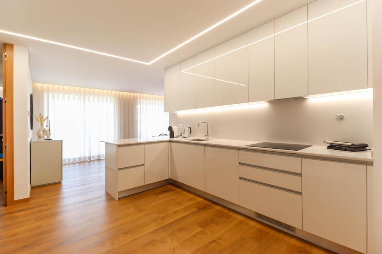 Apartment Viana's Heart - Spacious Modern Ap. Near Center Viana do Castelo