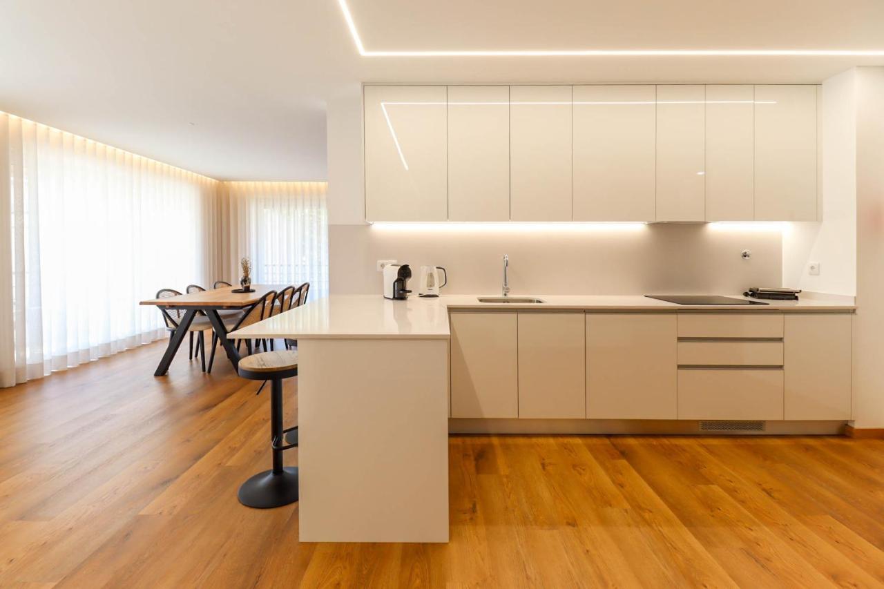 Viana's Heart - Spacious Modern Ap. Near Center