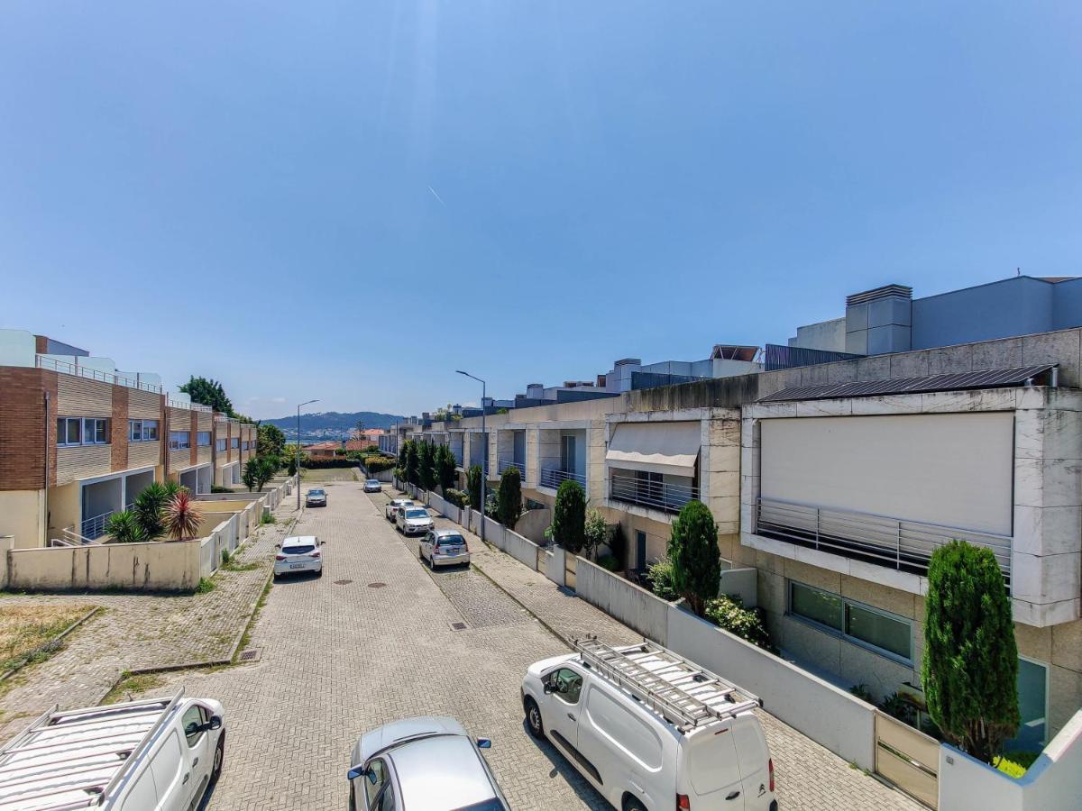 Viana's Heart - Spacious Modern Ap. Near Center